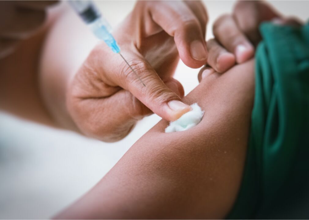 AstraZeneca versus Pfizer and Moderna